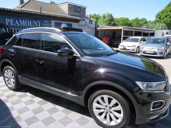 Volkswagen T-Roc 2018 5DR SPORT IN BLACK - rear view
