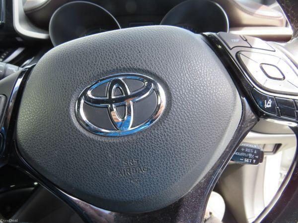 2017 TOYOTA C-HR HYBRID JEEP AUTO 1.8 - photo 12