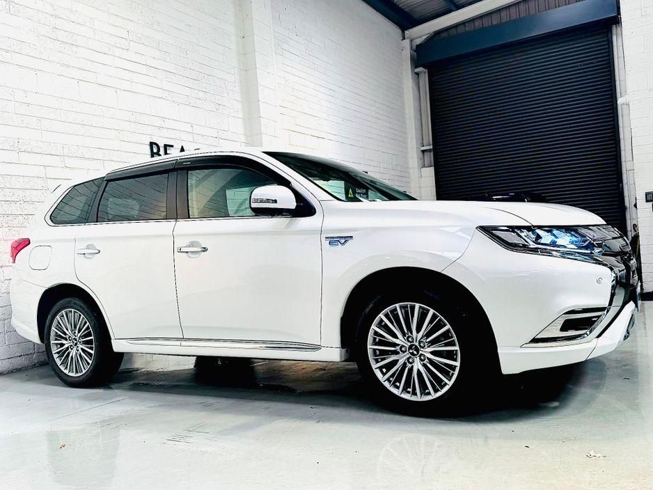 2020 Mitsubishi Outlander 2.4 PHEV Automatic 4x4 in Dublin - photo 5