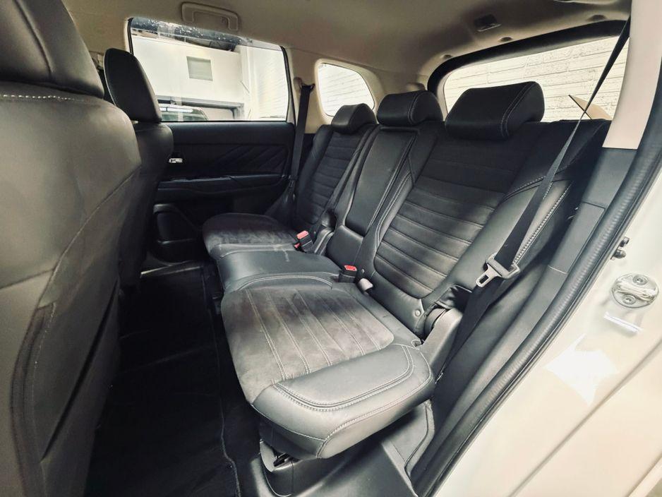 2020 Mitsubishi Outlander 2.4 PHEV Automatic 4x4 in Dublin - photo 12