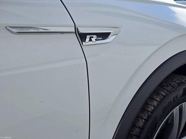 2019 Volkswagen Tiguan R-Line 2.0 TDI 150HP | Gort Co. Galway - photo 20