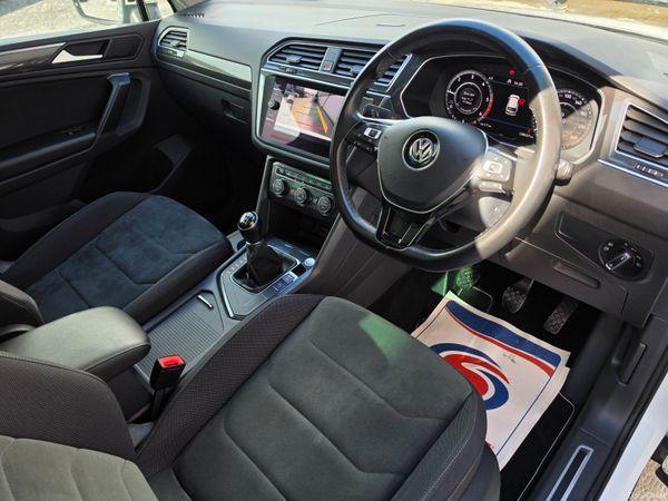 2019 Volkswagen Tiguan R-Line 2.0 TDI 150HP | Gort Co. Galway - photo 19