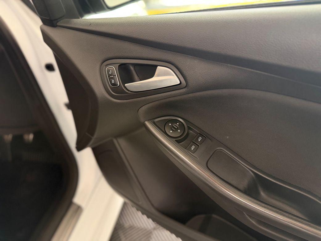 2018 Ford Focus ST-Line 1.0 EcoBoost for Sale Dublin - photo 14
