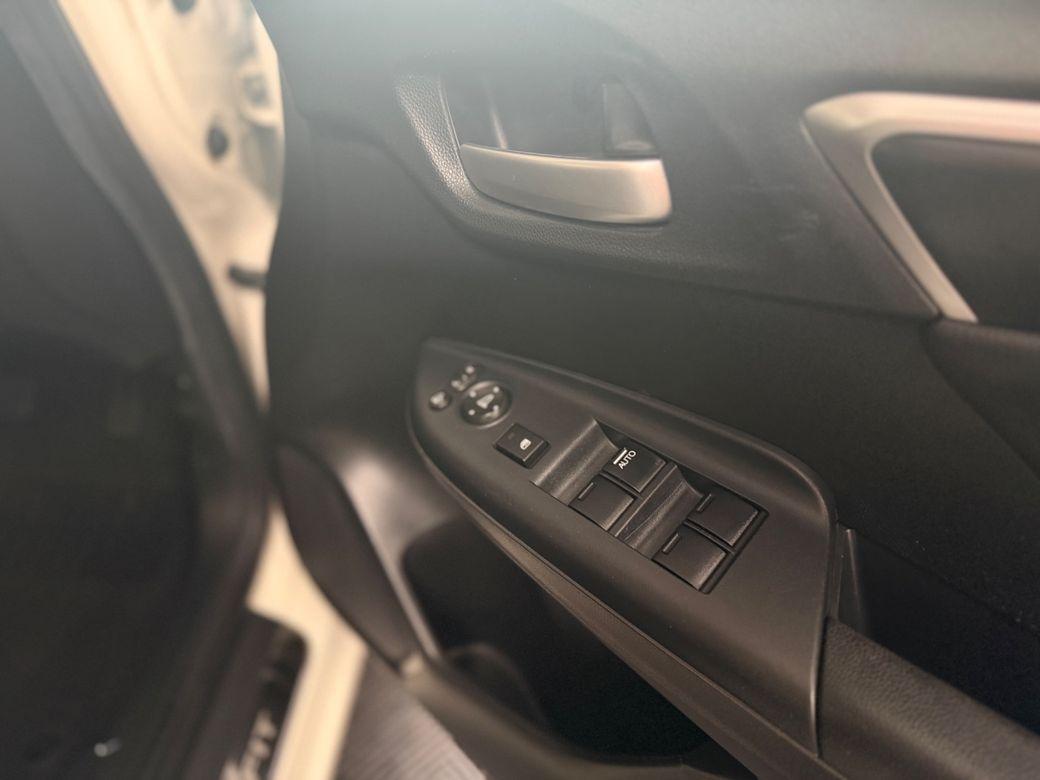 2013 Honda Fit 1.5 Hybrid Automatic for Sale Dublin - photo 13
