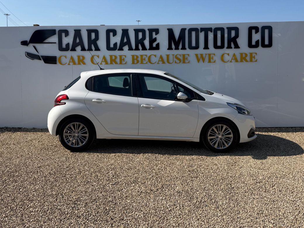 2019 Peugeot 208 1.2 Automatic for Sale Dublin - photo 2