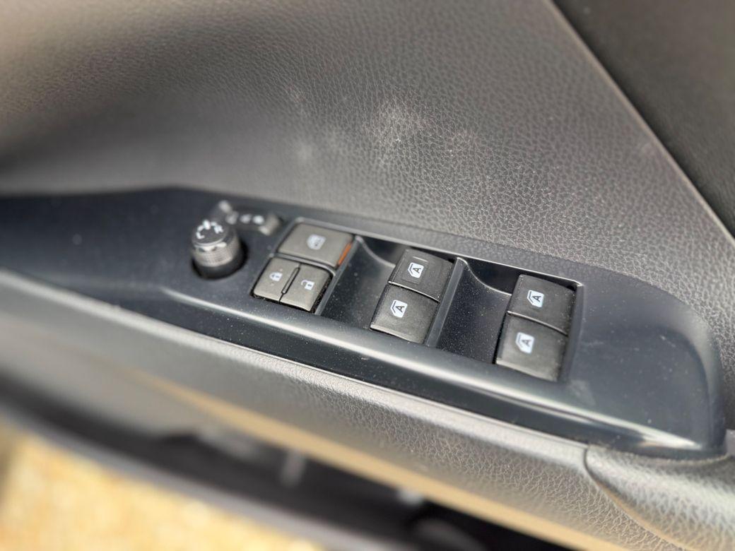 2021 Toyota Camry 2.5 Hybrid Automatic for Sale in Dublin - photo 13