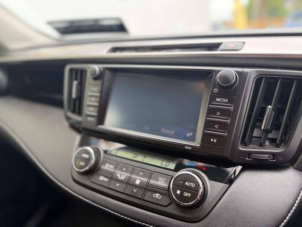 2016 Toyota RAV4 2.0 D-4D Luna Diesel for Sale in Dublin - photo 9