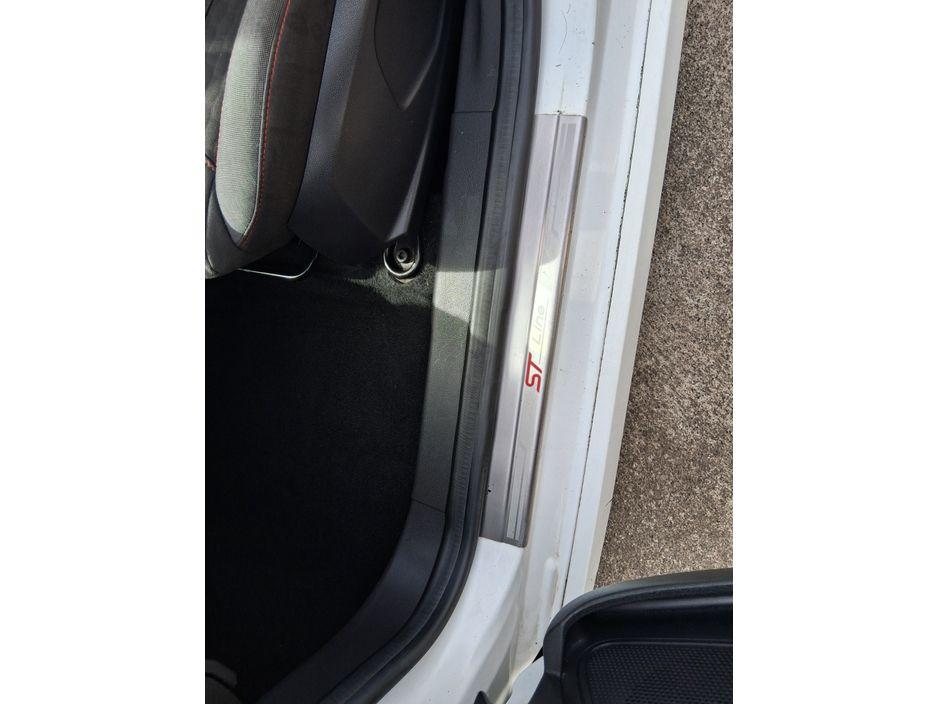 2017 Ford Fiesta ST-Line 1.0 Petrol Manual for Sale Galway - photo 7